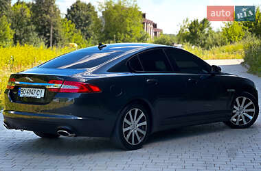 Седан Jaguar XF 2013 в 
