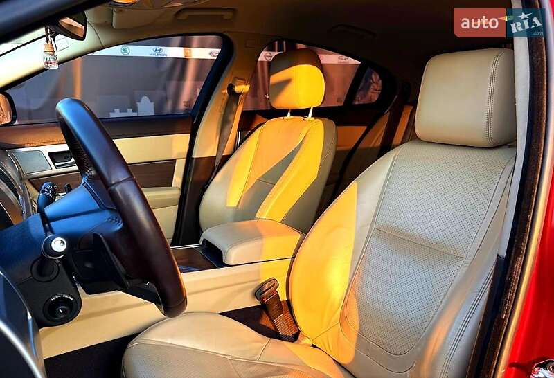 Седан Jaguar XF 2012 в Одессе