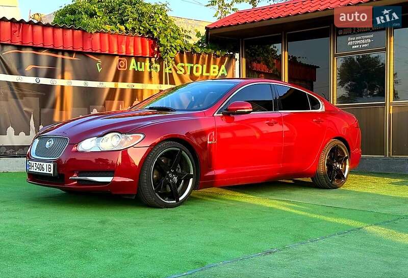Седан Jaguar XF 2012 в Одессе