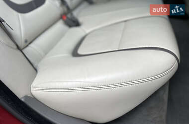 Седан Jaguar XF 2012 в 