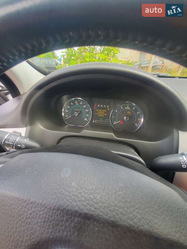 Седан Jaguar XF 2013 в Львове фото 6 Седан Jaguar XF 2013 в Львове