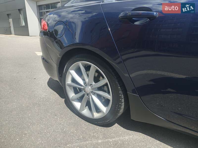 Седан Jaguar XF 2015 в Харькове фото 18 Седан Jaguar XF 2015 в Харькове