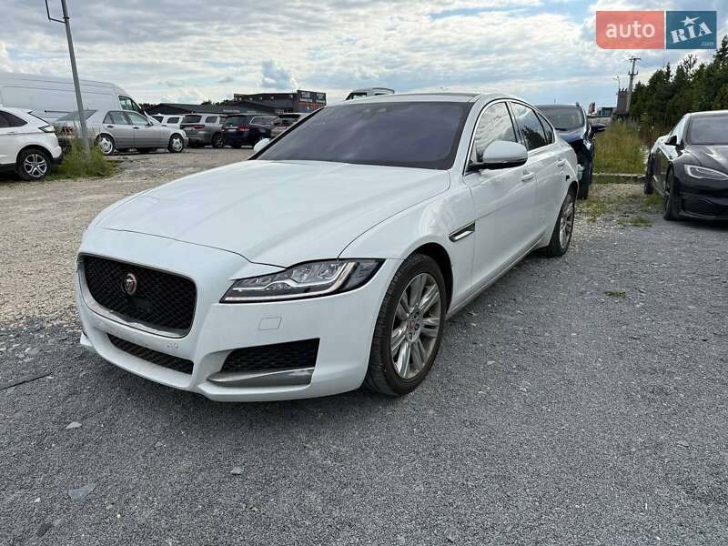 Jaguar XF 2017