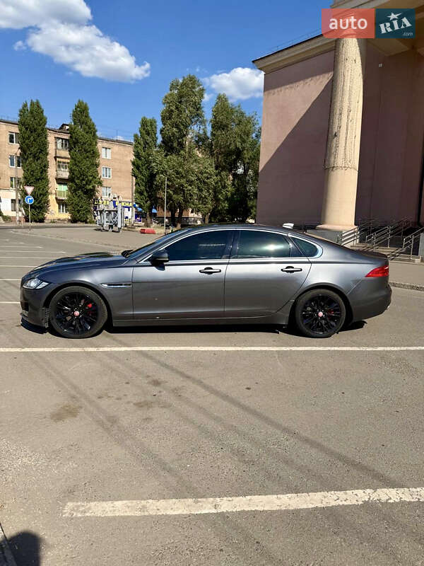 Седан Jaguar XF 2015 в Кривому Розі фото 8 Седан Jaguar XF 2015 в Кривому Розі