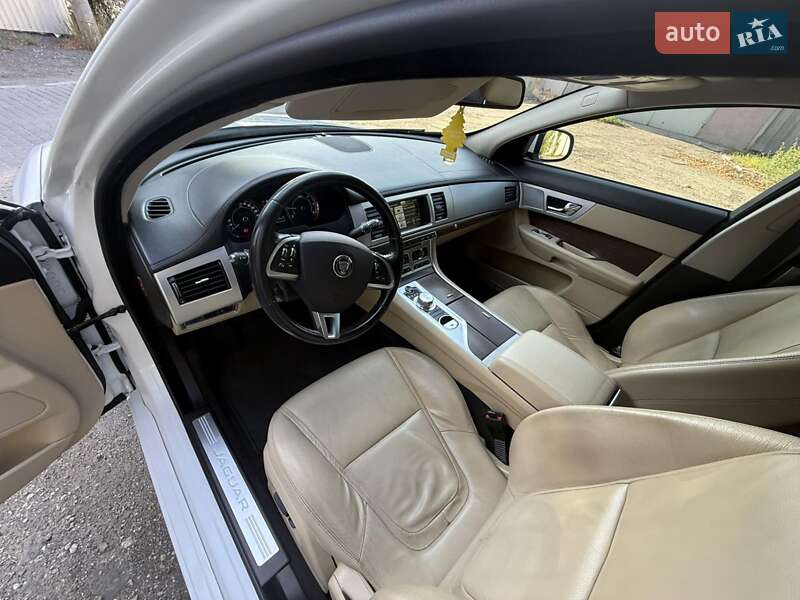 Седан Jaguar XF 2014 в Днепре фото 27 Седан Jaguar XF 2014 в Днепре