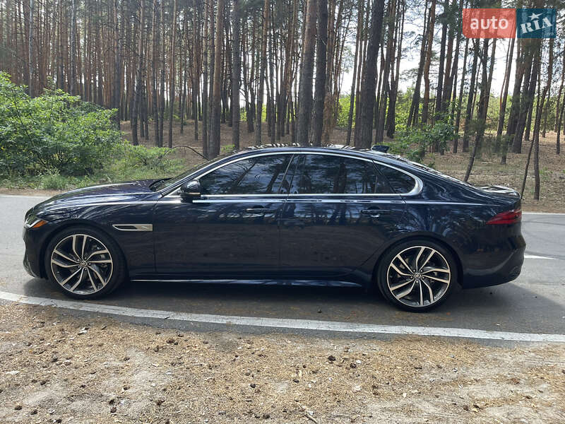 Седан Jaguar XF 2024 в Полтаве