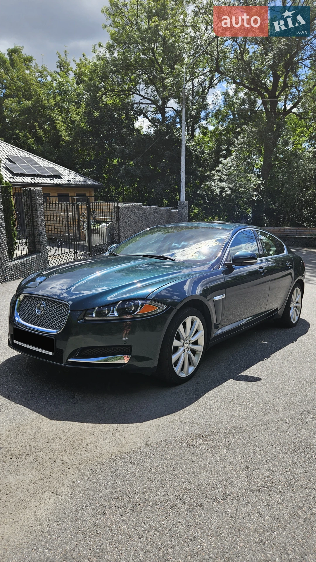 2013 Jaguar XF - мініатюра 2