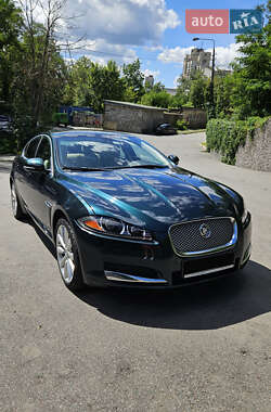 Седан Jaguar XF 2013 в Киеве