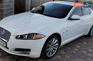 Седан Jaguar XF 2013 в Києві