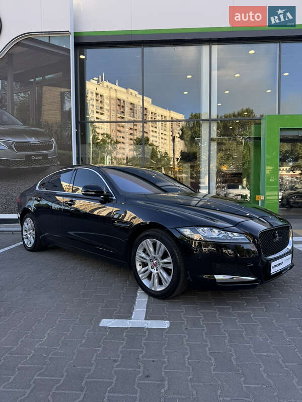 Jaguar XF 2019