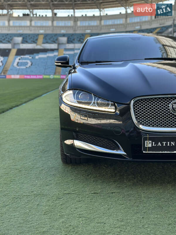Седан Jaguar XF 2013 в Одессе