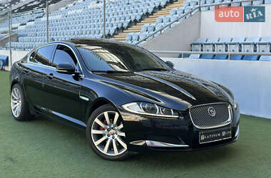 Седан Jaguar XF 2013 в Одесі