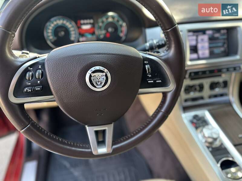 Седан Jaguar XF 2012 в Одессе