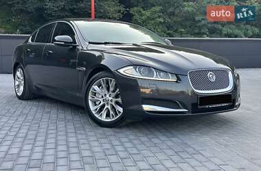 Седан Jaguar XF 2012 в Киеве