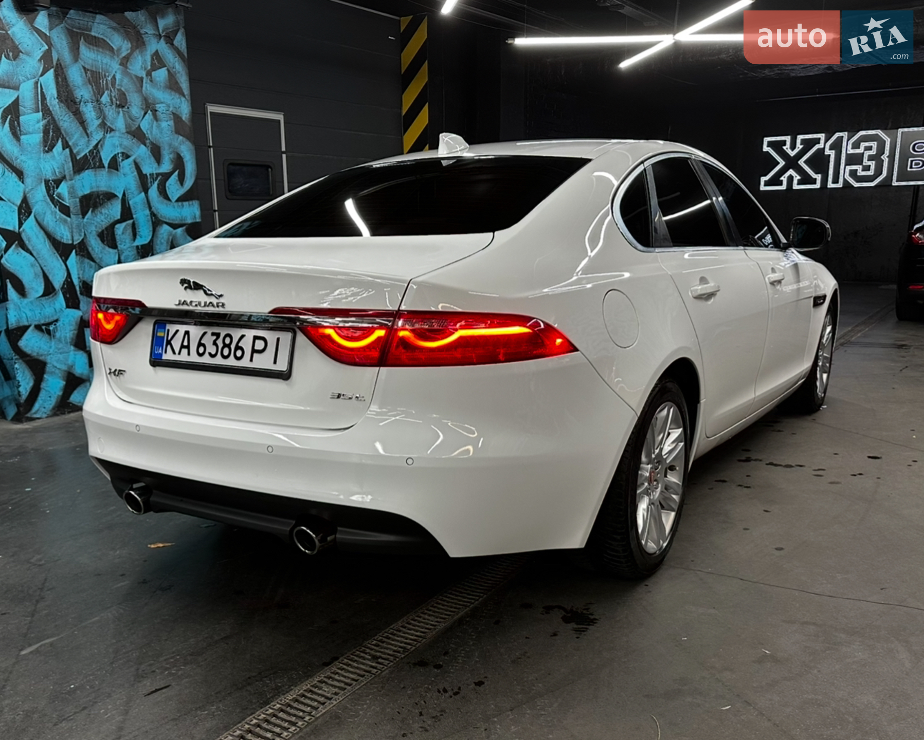 2017 Jaguar XF - мініатюра 5