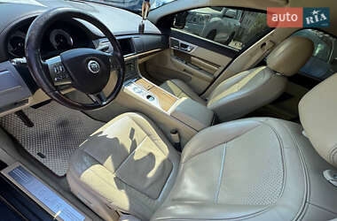 Седан Jaguar XF 2008 в 