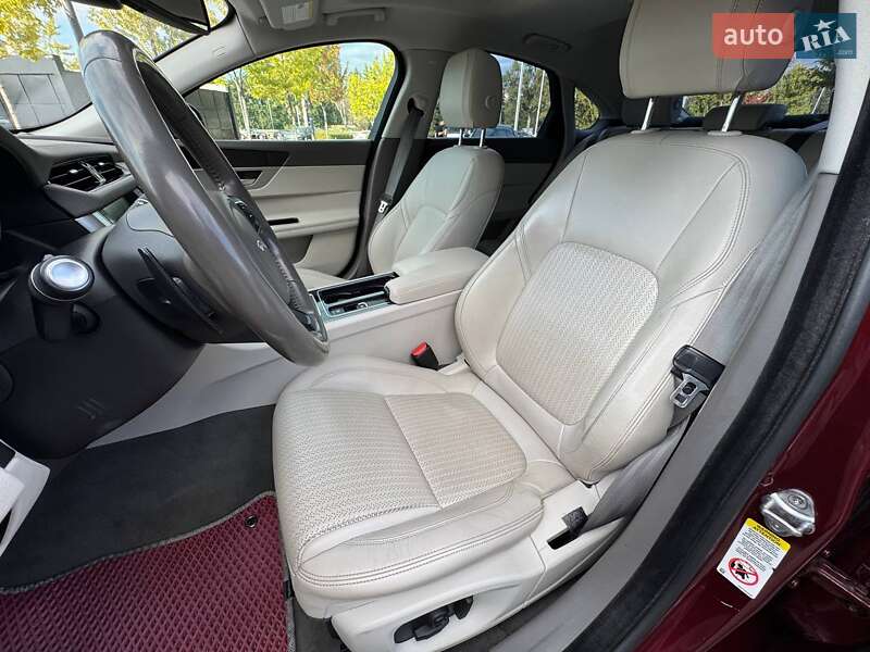 Седан Jaguar XF 2016 в Києві