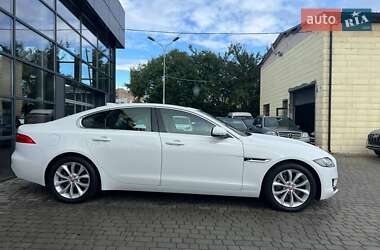 Седан Jaguar XF 2018 в 