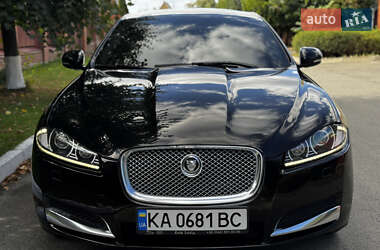 Седан Jaguar XF 2013 в 
