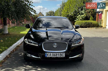 Седан Jaguar XF 2013 в 