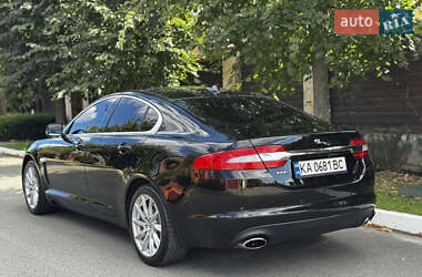 Седан Jaguar XF 2013 в 