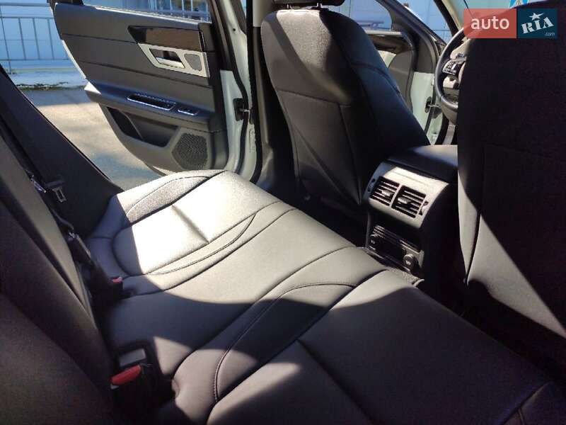 Седан Jaguar XF 2017 в Киеве