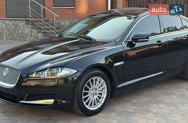Седан Jaguar XF 2014 в 