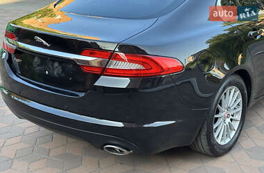 Седан Jaguar XF 2014 в 