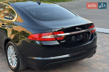 Седан Jaguar XF 2014 в 
