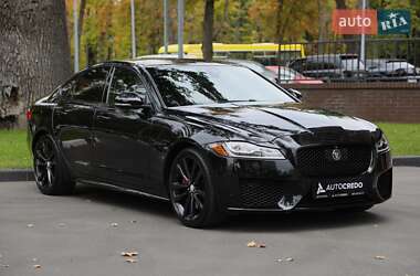 Седан Jaguar XF 2015 в 