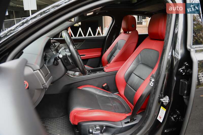 Седан Jaguar XF 2015 в Харькове