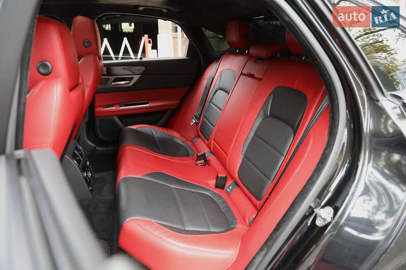 Седан Jaguar XF 2015 в Харькове