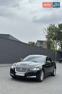 Седан Jaguar XF 2013 в 