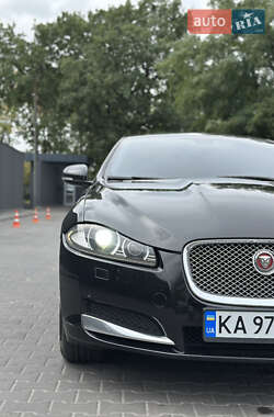 Седан Jaguar XF 2013 в 