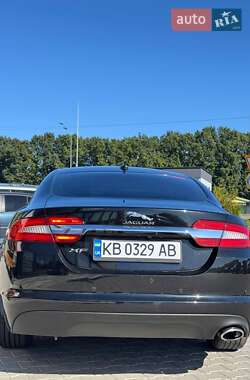Седан Jaguar XF 2014 в 