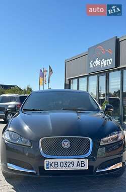 Седан Jaguar XF 2014 в 