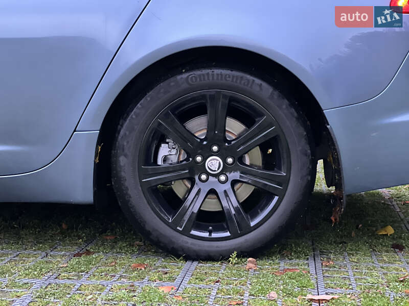 Седан Jaguar XF 2008 в Киеве