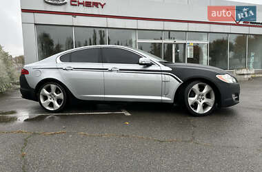 Седан Jaguar XF 2008 в  фото 2 Седан Jaguar XF 2008 в