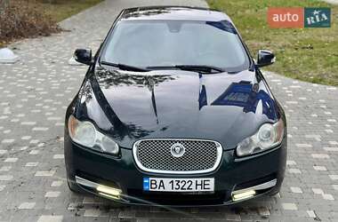 Седан Jaguar XF 2009 в 