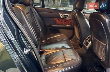 Седан Jaguar XF 2009 в 
