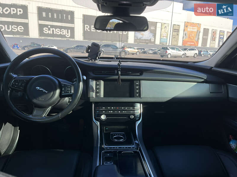 Седан Jaguar XF 2016 в Києві фото 18 Седан Jaguar XF 2016 в Києві