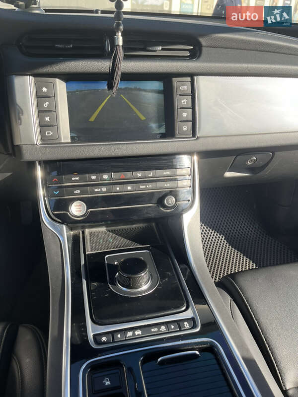 Седан Jaguar XF 2016 в Києві фото 20 Седан Jaguar XF 2016 в Києві