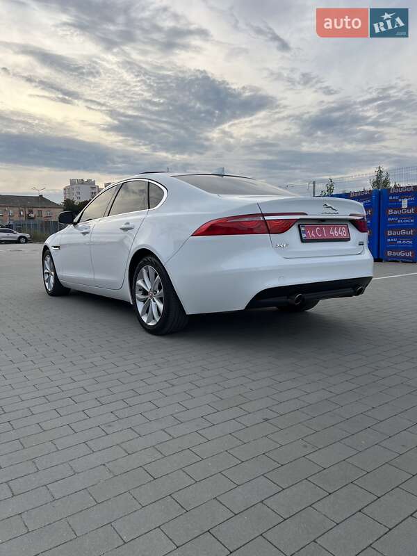 Седан Jaguar XF 2018 в Виннице фото 4 Седан Jaguar XF 2018 в Виннице