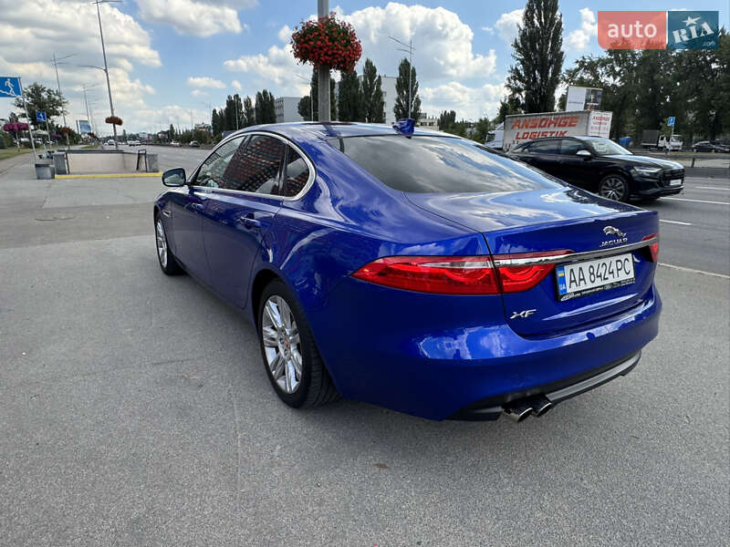Седан Jaguar XF 2016 в Киеве фото 24 Седан Jaguar XF 2016 в Киеве