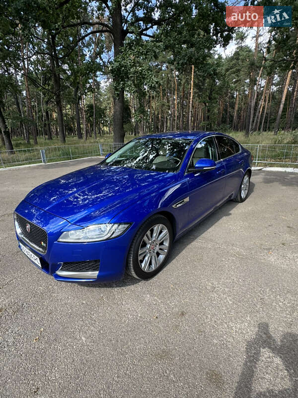 Седан Jaguar XF 2016 в Киеве фото 36 Седан Jaguar XF 2016 в Киеве