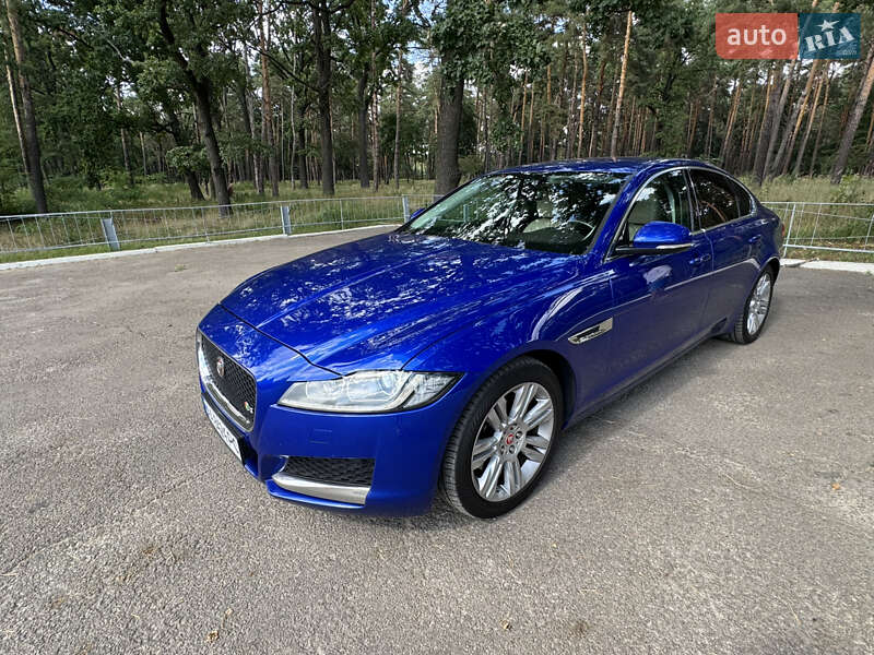 Седан Jaguar XF 2016 в Киеве фото 35 Седан Jaguar XF 2016 в Киеве