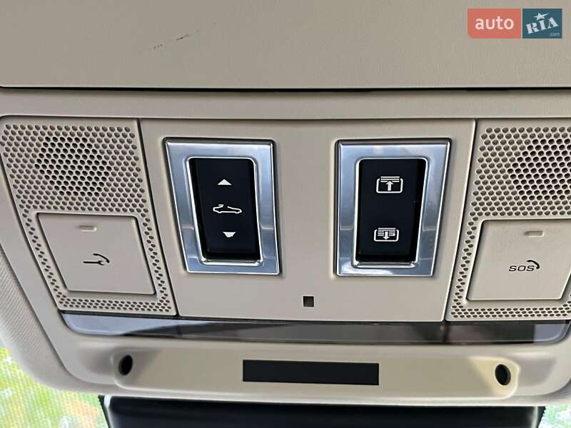 Седан Jaguar XF 2016 в Киеве