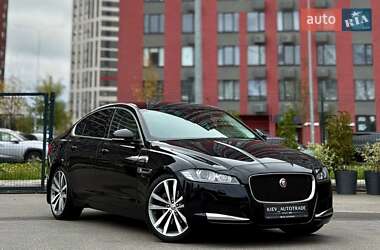 Седан Jaguar XF 2016 в Киеве