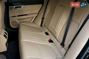 Седан Jaguar XF 2016 в  фото 37 Седан Jaguar XF 2016 в