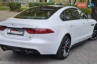 Седан Jaguar XF 2016 в  фото 9 Седан Jaguar XF 2016 в